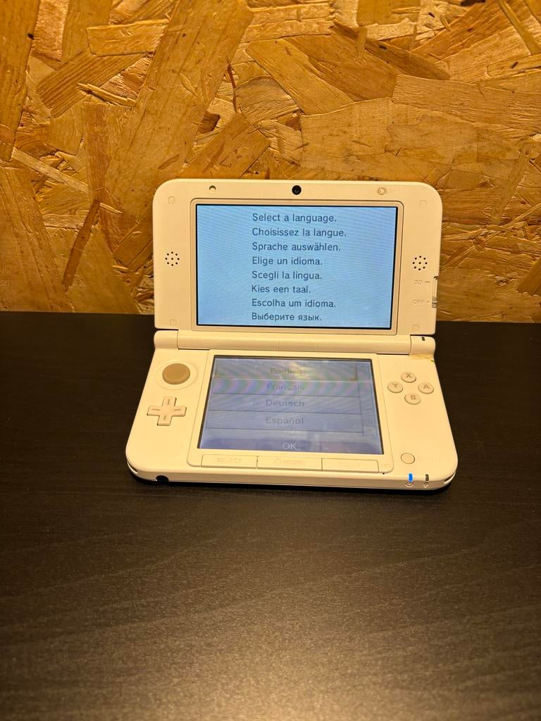 Nintendo 3DS XL - Wit, Spelcomputers en Games, Spelcomputers | Nintendo DS, Overige modellen, Wit, Ophalen of Verzenden, Gebruikt