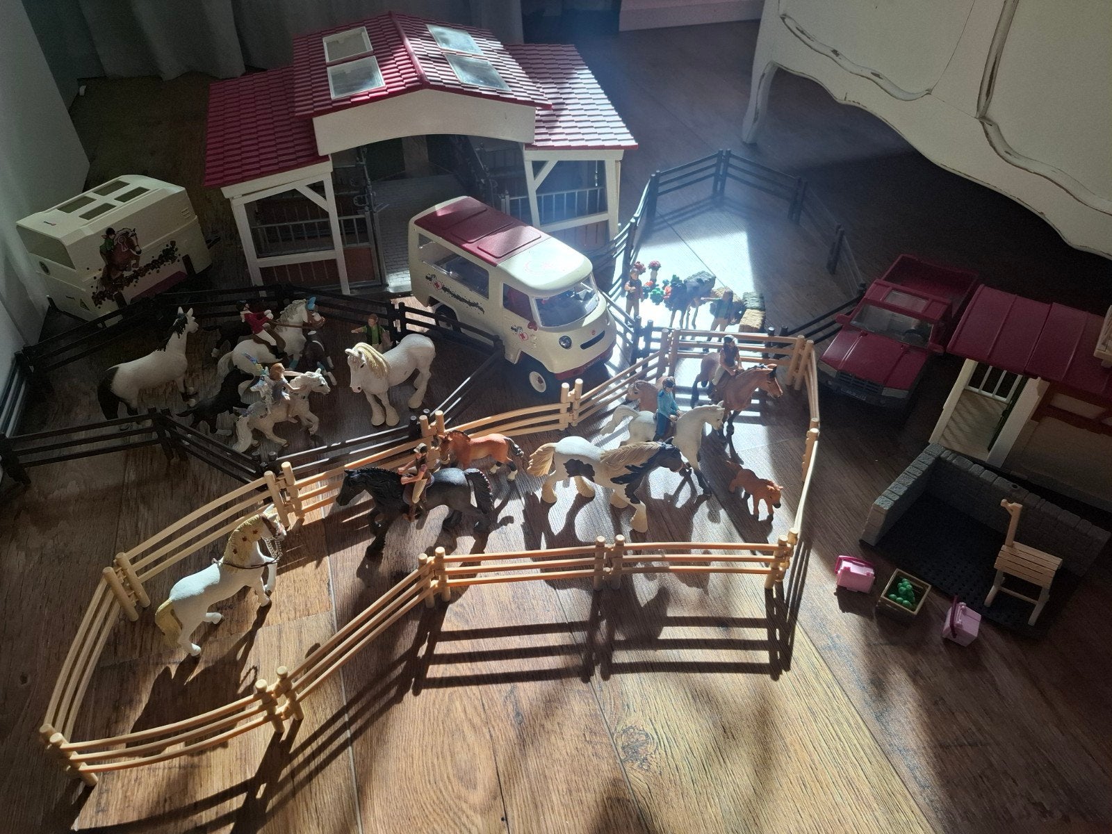 Grote Schleich Paardenwereld Set met Manege en Meer, Ophalen, Gebruikt, Jongen of Meisje