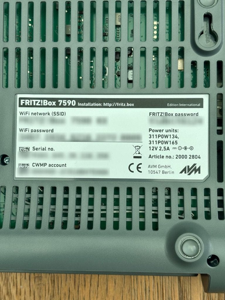 3 Fritzbox 7590 routers, Computers en Software, Routers en Modems, Zo goed als nieuw, Router met modem, Verzenden