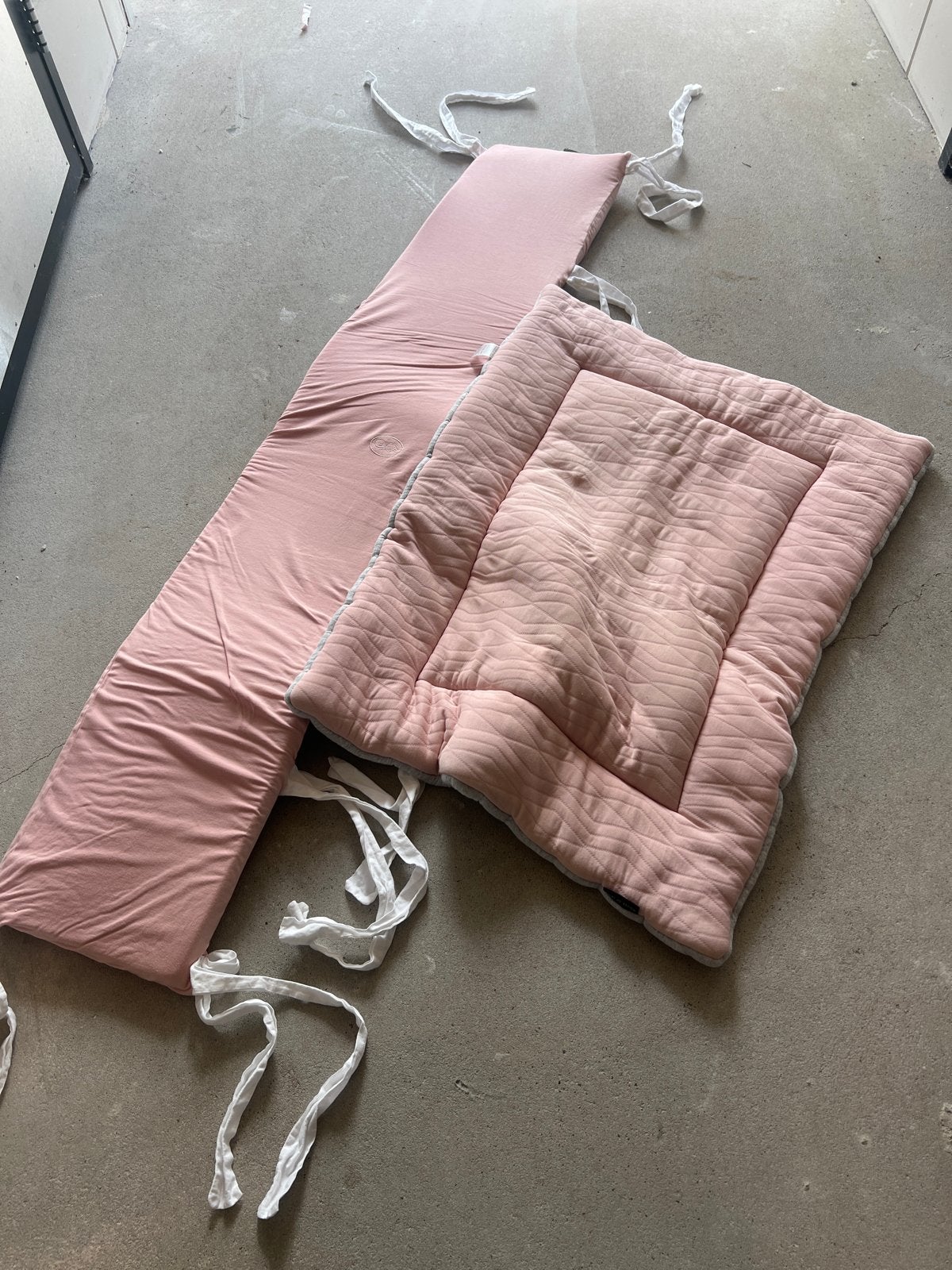 House of Jamie boxkleed en omranding roze, Ophalen, Gebruikt