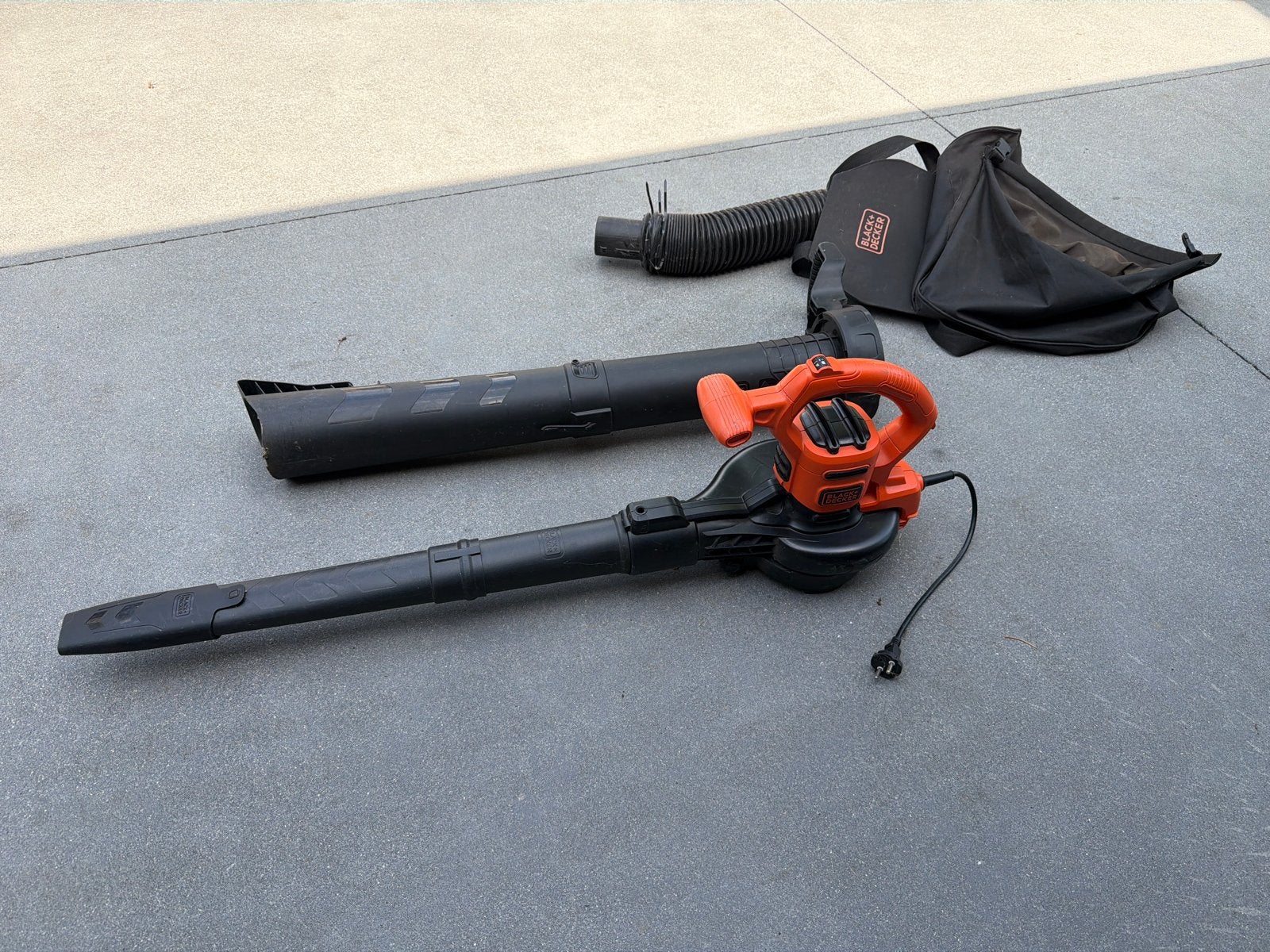 Black+Decker bladblazer/bladzuiger met opvangzak, Ophalen, Gebruikt, Handgedragen, Met opvangzak