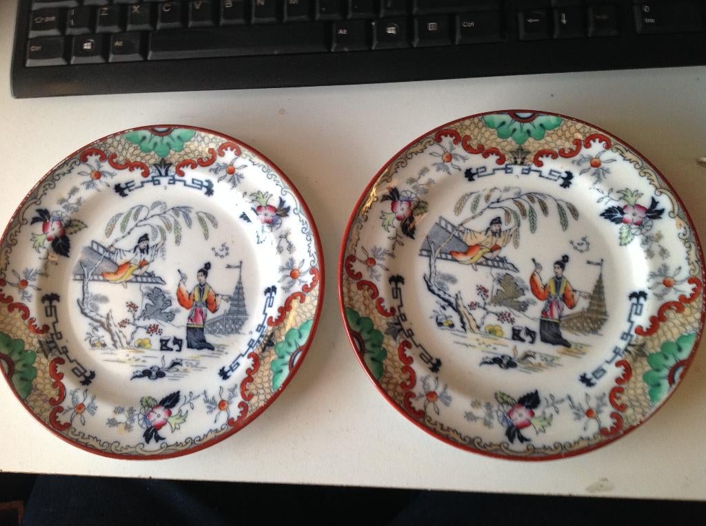 2 antieke borden P. Regout, motief "Timor", Antiek en Kunst, Ophalen of Verzenden