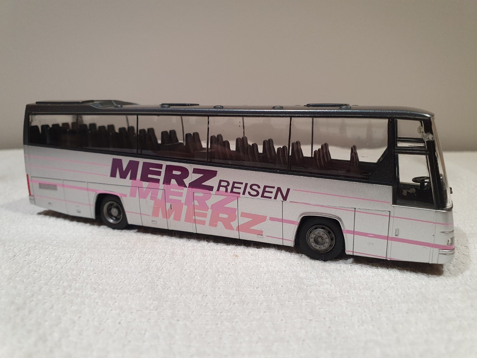 Rietze Volvo B12 600 Merz Reisen bus 1:87, Hobby en Vrije tijd, Ophalen of Verzenden, Gebruikt, Bus of Vrachtwagen, Rietze