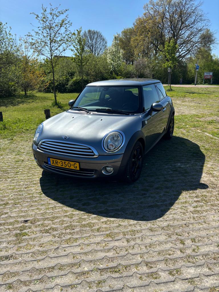 Mini 1.6  Pepper 2010 Grijs, Auto's, Mini, Voorwielaandrijving, 40 €/maand, Zwart, 4 cilinders