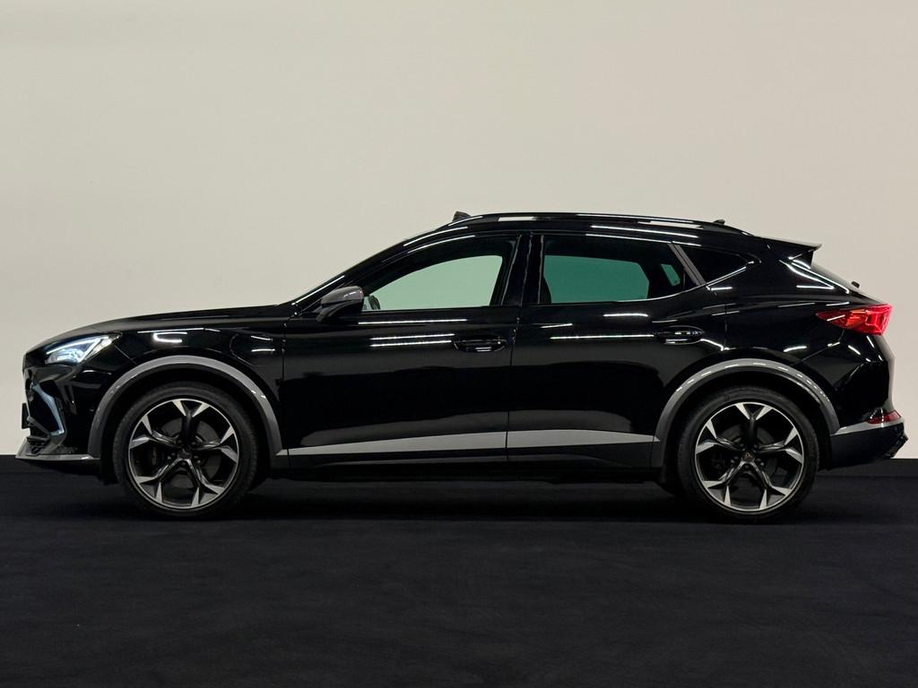 CUPRA Formentor 1.4 e-Hybrid VZ Black Edition Pano Sfeer ACC, Auto's, Zwart, 4 cilinders, Zwart, Hybride Elektrisch/Benzine