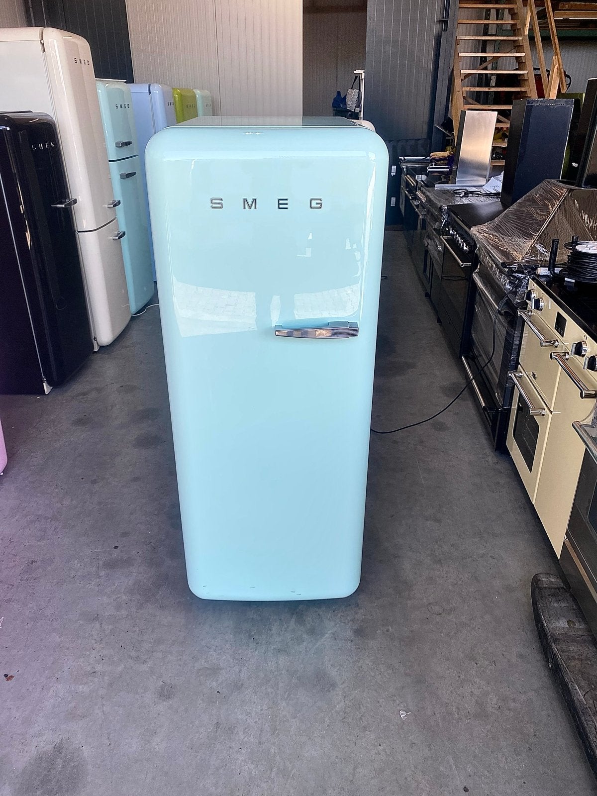 Smeg Koelkast FAB28 Pastelgroen - Zo goed als nieuw, De laan 8, 150 tot 200 liter, Bella, Ophalen of Verzenden