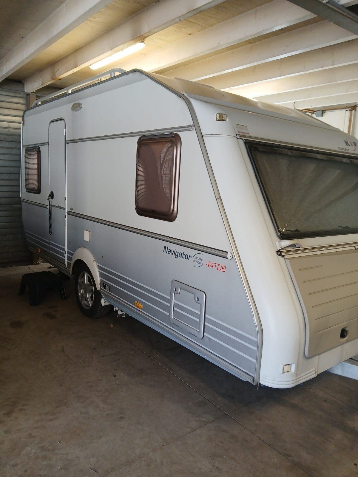 Kip Navigator 44 TDB (2003) met mover en luifels en voortent, Caravans en Kamperen, Caravans, Rondzit, Kip, Particulier, Tot en met 4