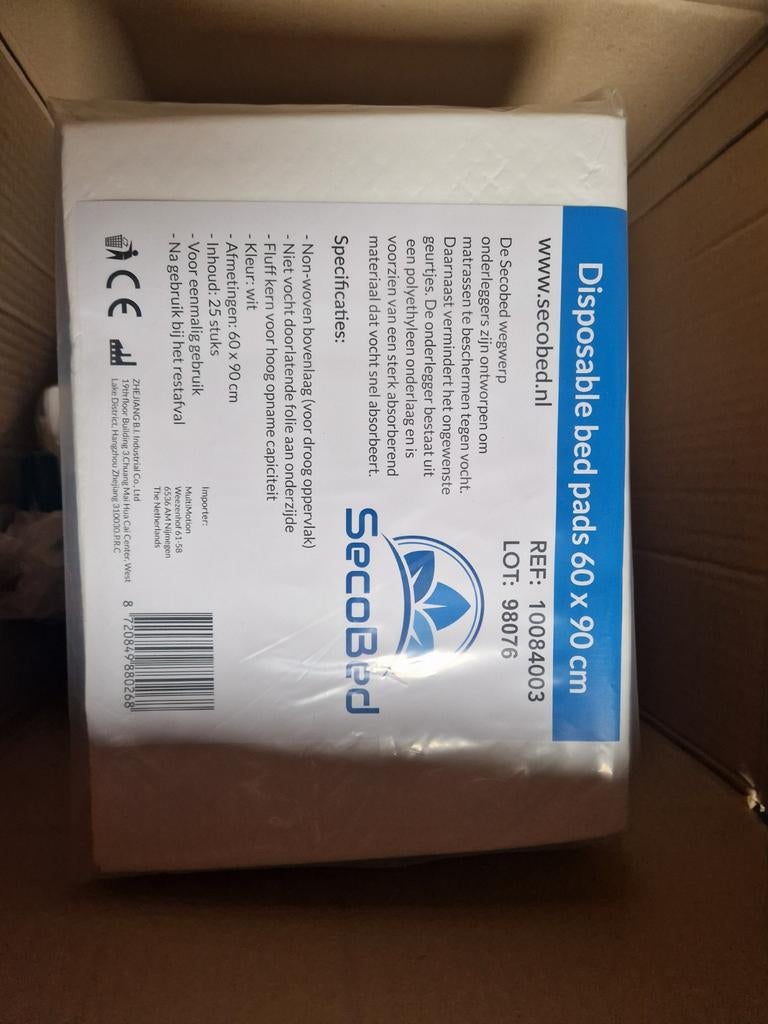 Incontinentie pads/ puppy trainingspads 8 GRATIS erbij., Ophalen of Verzenden, Nieuw