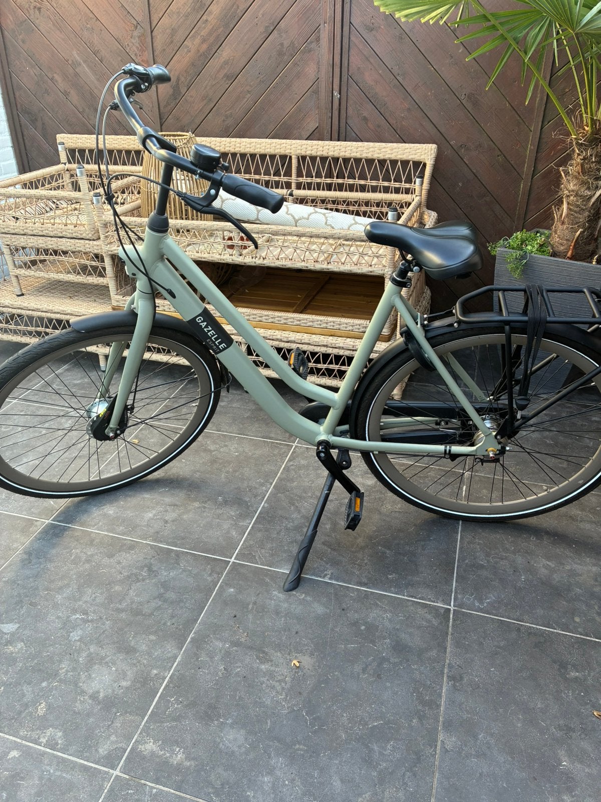 Gazelle esprit in nieuwstaat, Fietsen en Brommers, Ophalen, Versnellingen, Zo goed als nieuw, Schijfrem