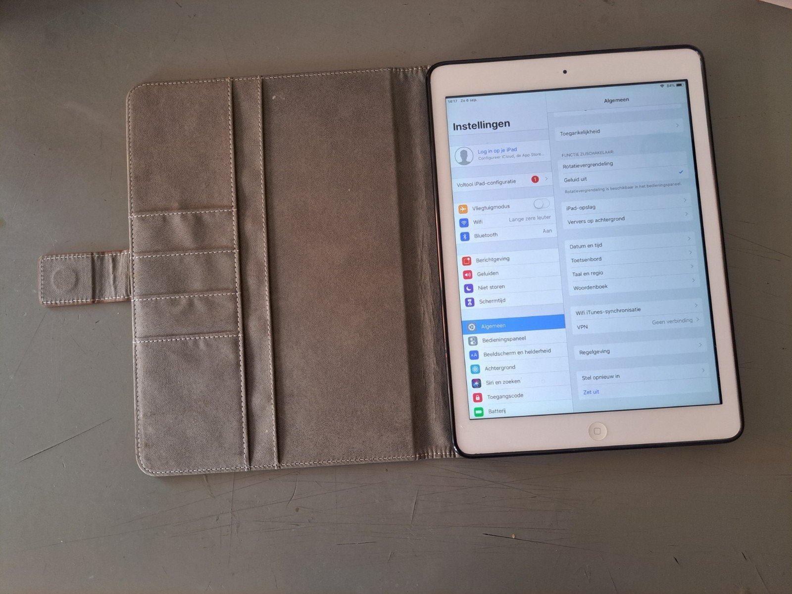 Apple iPad Air met hoes, Computers en Software, 10 inch, Gebruikt, Apple iPad Air, Ophalen of Verzenden