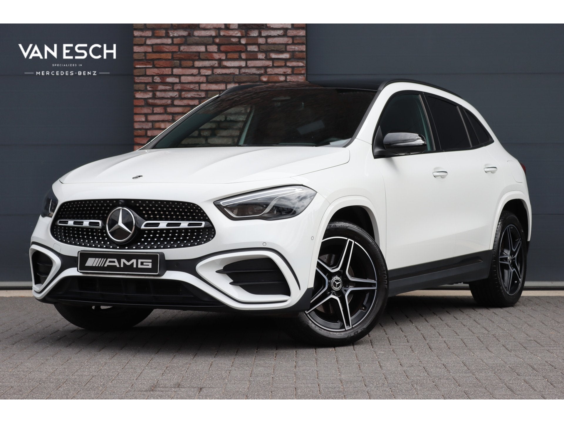 Mercedes-Benz GLA 250 e Star Edition AMG Line | Premium+ | M, Auto's, Dealer onderhouden, Gebruikt, Wit, Bedrijf