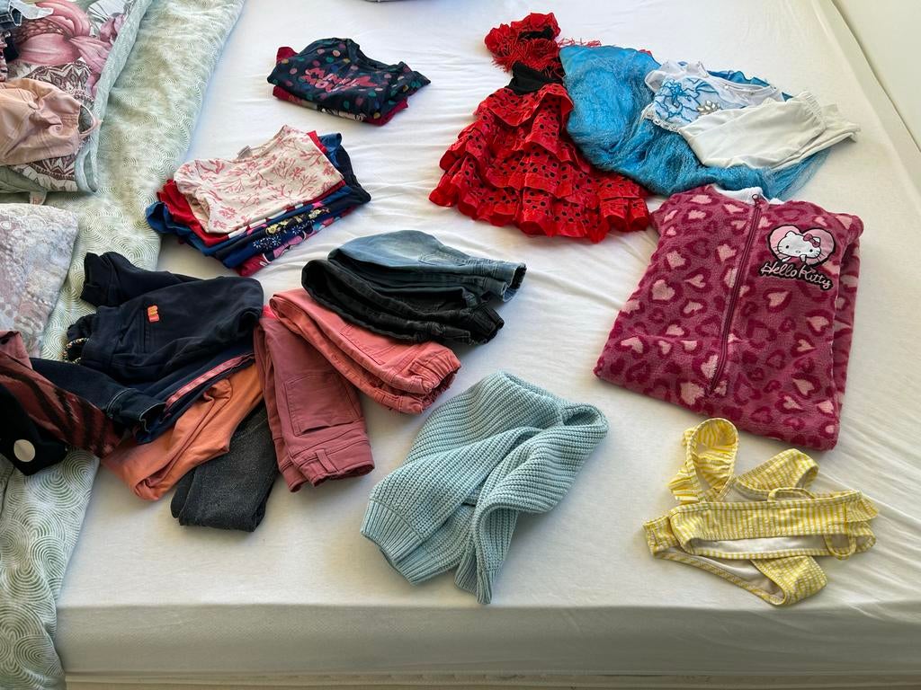 Groot kledingpakket meisjes maat 98/104 - Complete garderobe, Ophalen of Verzenden, Gebruikt, Maat 98
