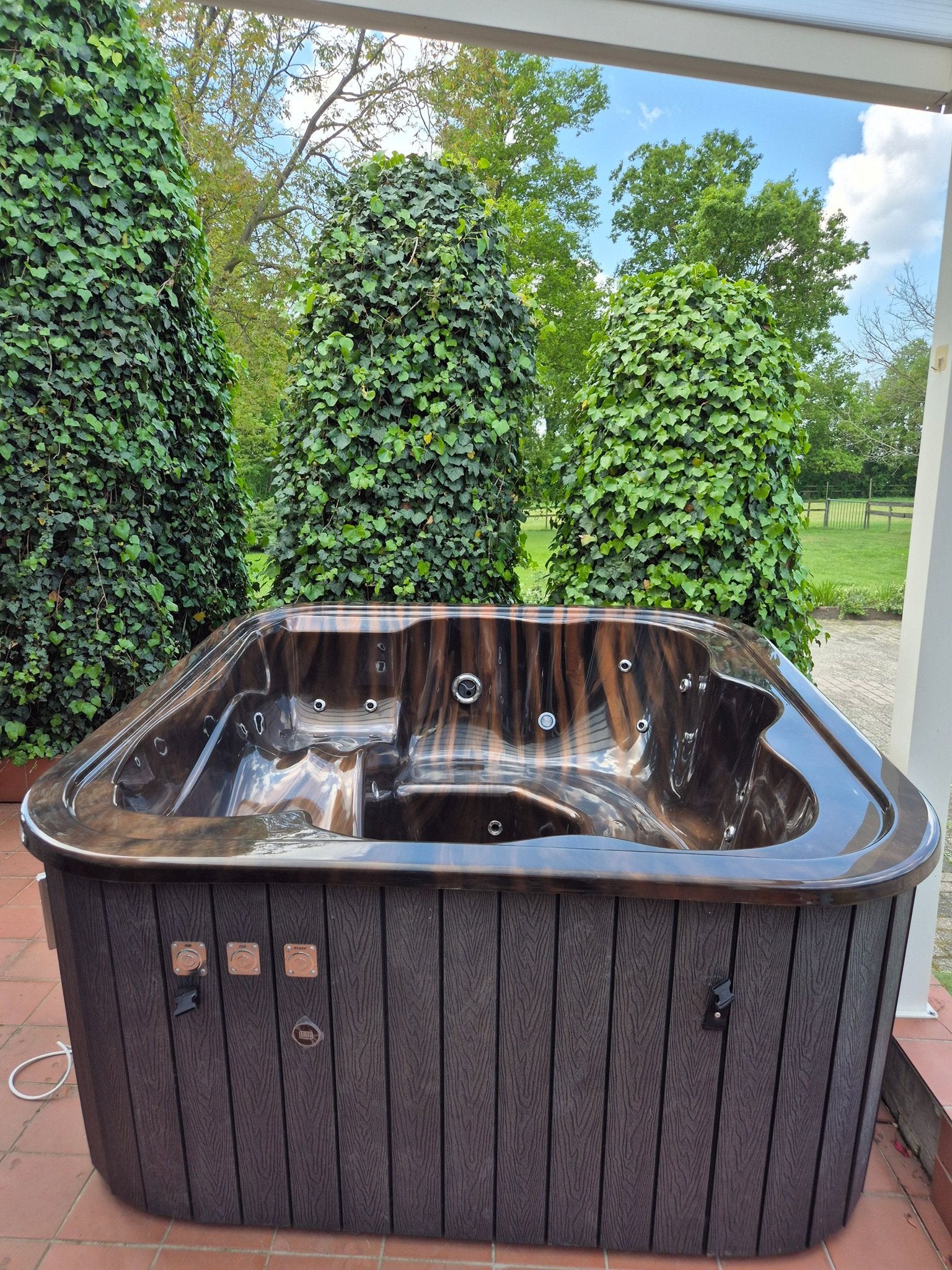HOTTUB ACRIL 204X204X100CM VIERKANT MET HOUT KACHEL 20 COMBI, -, -, Nieuw, Ophalen of Verzenden