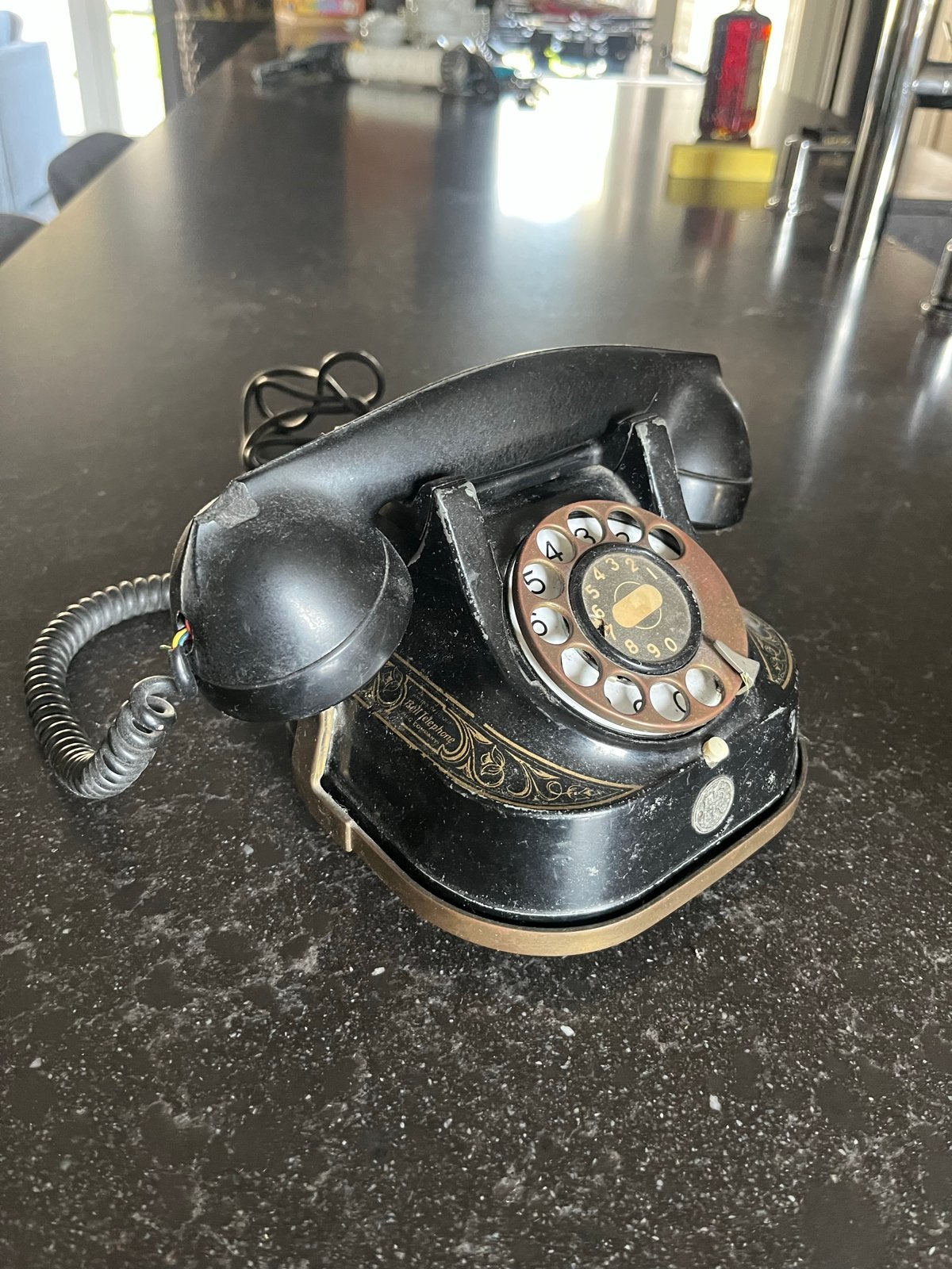 Ouderwetse bakeliet telefoon met draaischijf, Ophalen of Verzenden