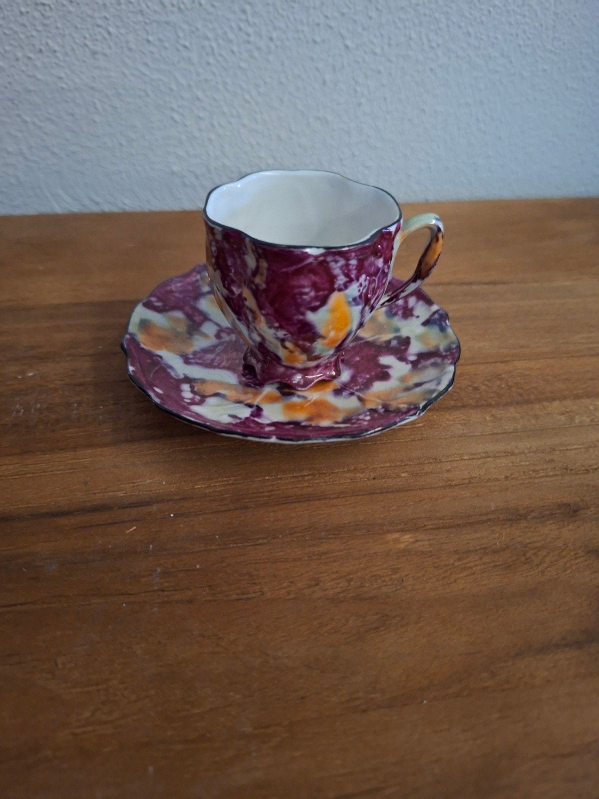 Antiek kop en schotel met bloemmotief, Antiek en Kunst, Ophalen of Verzenden