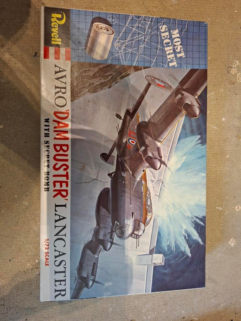 Revell Avro Lancaster Dambuster 1/72, Hobby en Vrije tijd, Modelbouw | Vliegtuigen en Helikopters, Verzenden