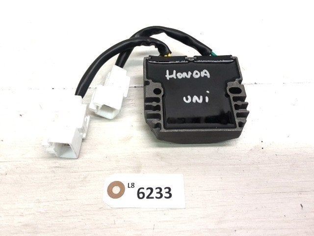 Honda Spanningsregelaar D1-49465