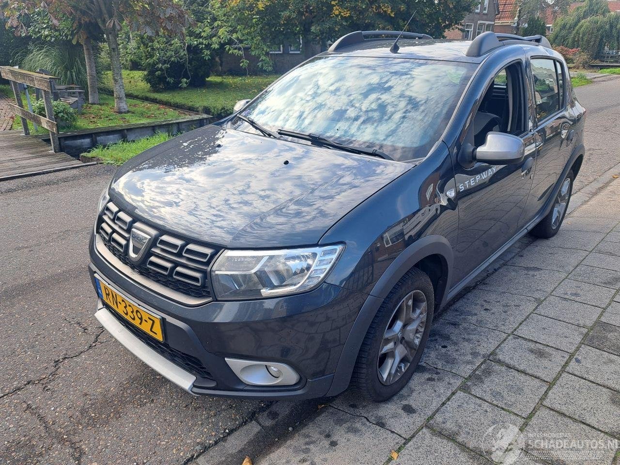 Dacia Sandero 0.9 tce Bi-Fuel Stepway (bj 2018), Dacia, 898 cc, Renault Deutschland AG, Handgeschakeld