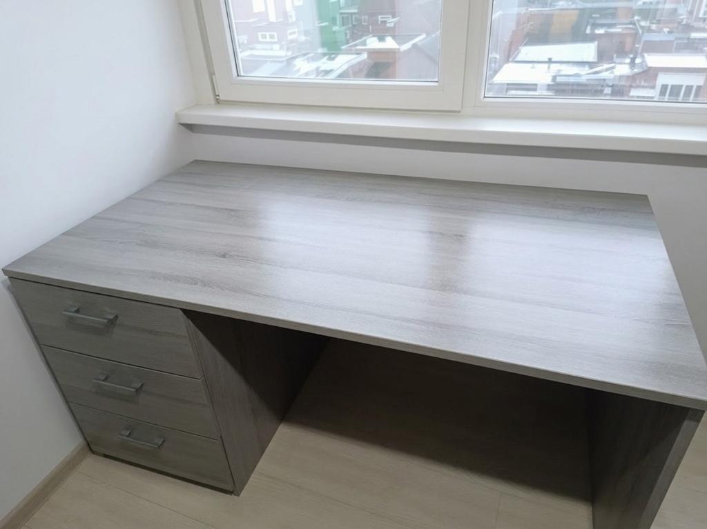 Desk, Ophalen