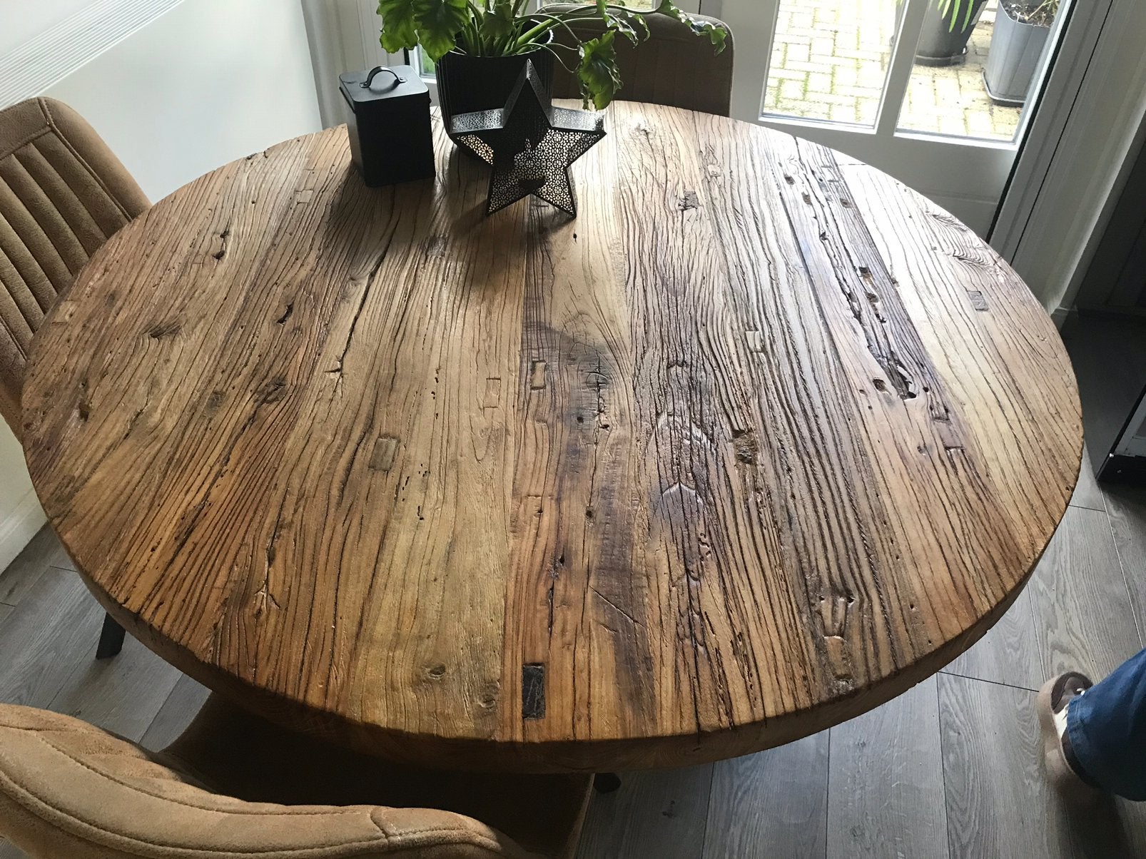 Zeer mooie robuuste tafel en 4 stoelen, Ophalen, Overige materialen, Gebruikt, Rond