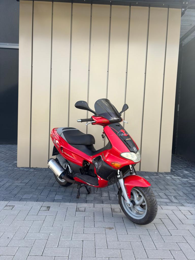 Gilera runner 180cc single disk, Ophalen, Zo goed als nieuw, Benzine, Overige modellen