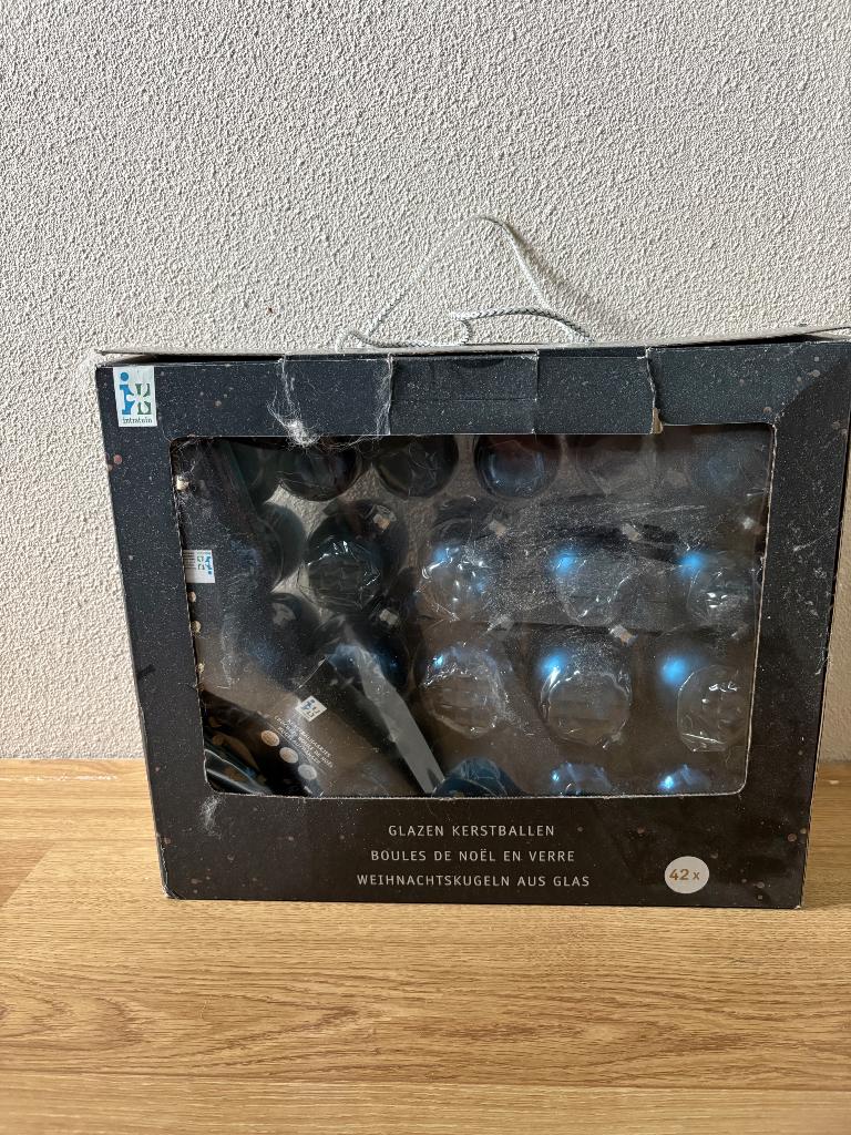 42 glazen blauwe kerstballen, Diversen, Kerst, Ophalen, Zo goed als nieuw