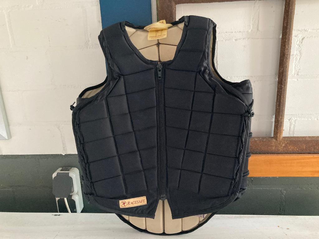 Racesafe bodyprotector, Kinderen, Overige soorten, Ophalen of Verzenden, Zo goed als nieuw