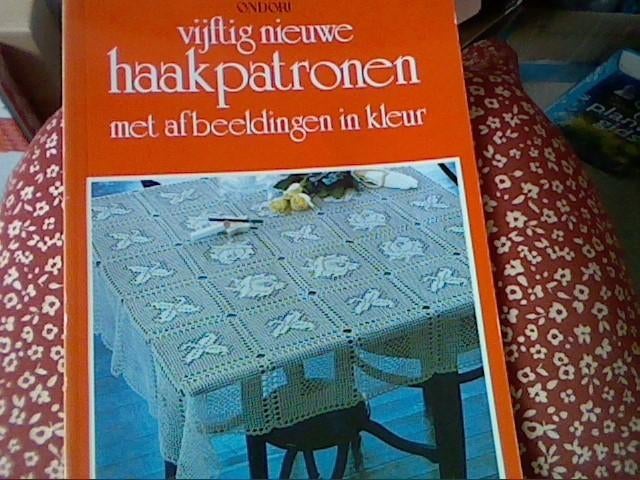 borduren in Kruissteek en vlechtsteek, Ophalen, Zo goed als nieuw, Patroon