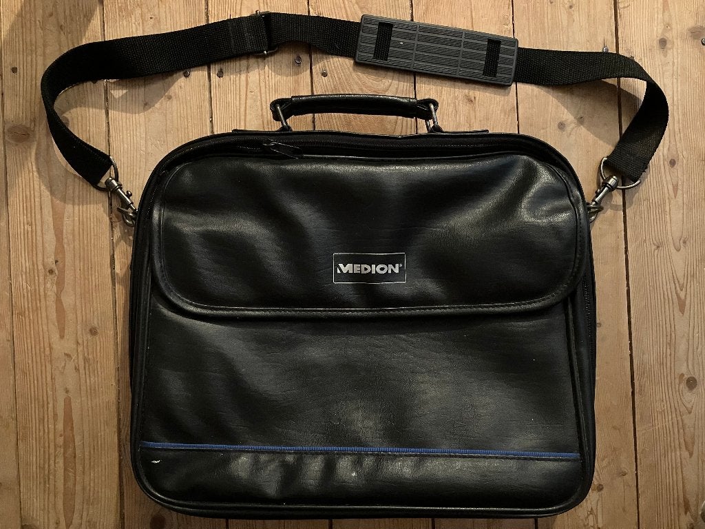 Medion laptoptas, Gebruikt, 15 inch, Ophalen of Verzenden, Tabletvak