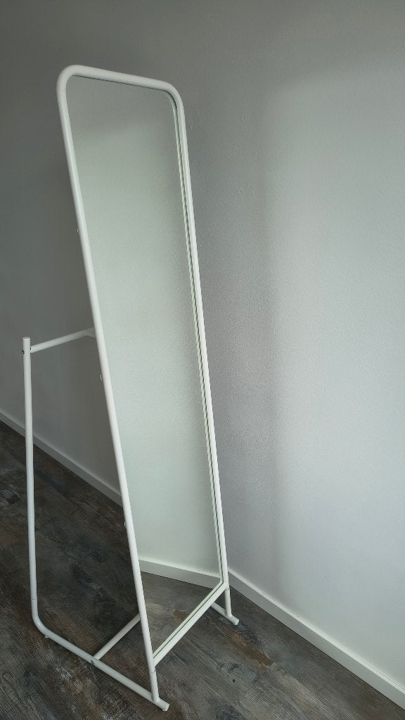 IKEA KNAPPER Standing mirror, Ophalen, Minder dan 50 cm, Zo goed als nieuw, Minder dan 100 cm