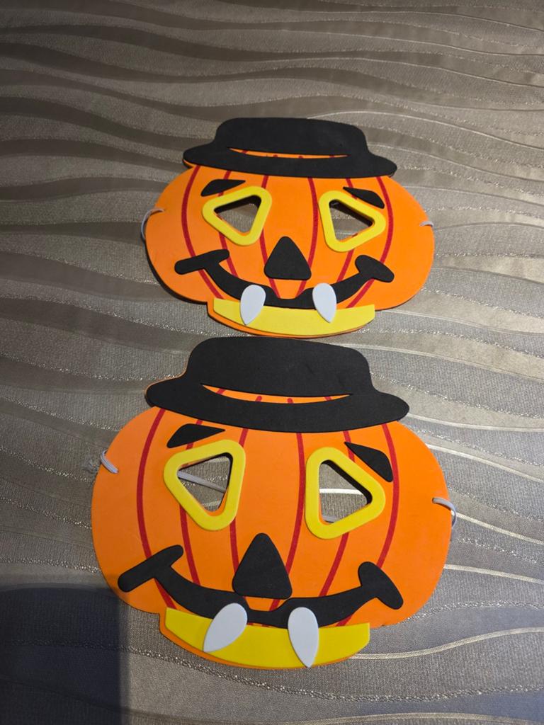 2 Halloween maskers, Ophalen of Verzenden, Zo goed als nieuw, Jongen of Meisje