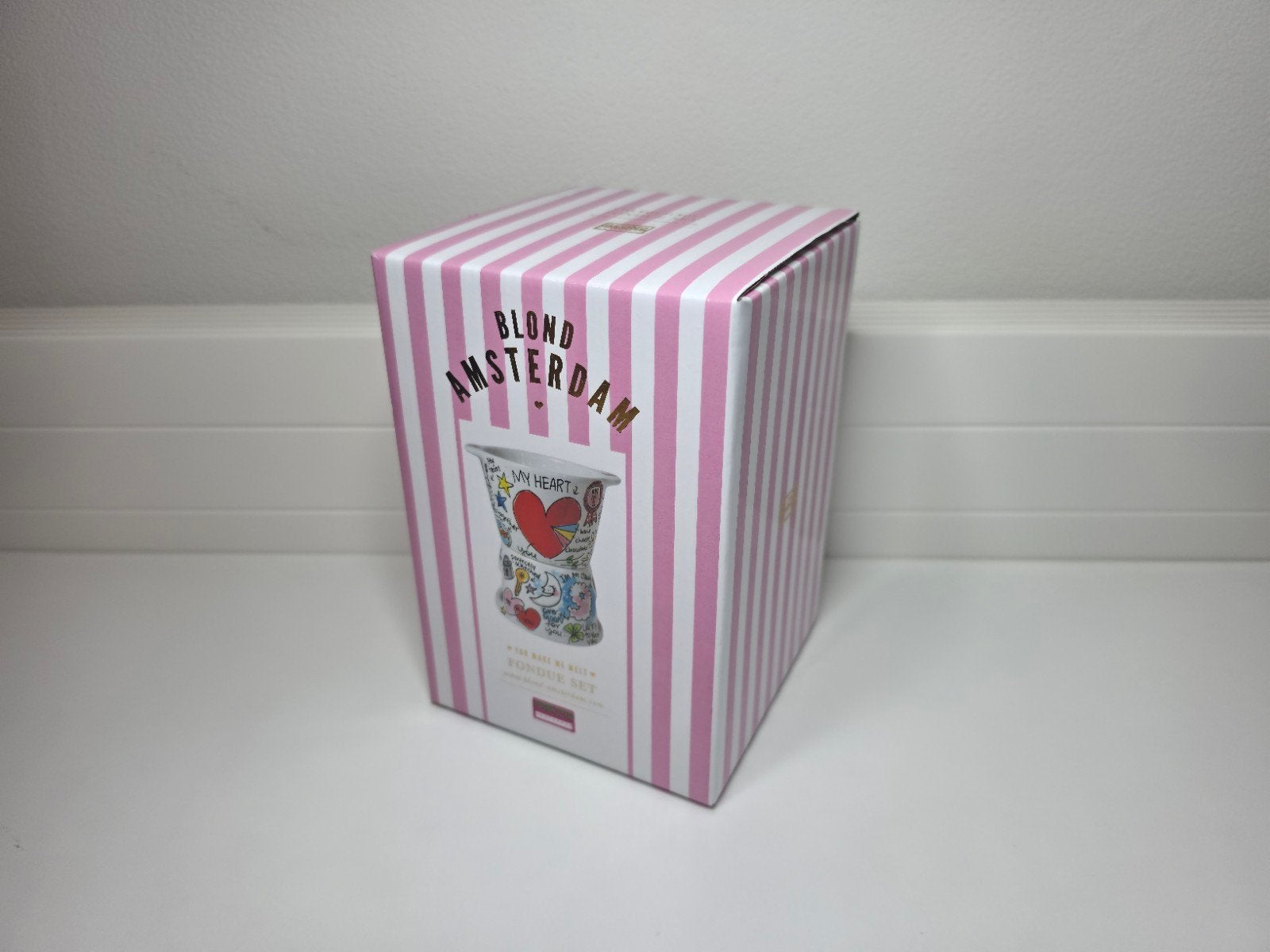 Blond Amsterdam “Love” mini fondue set - Nieuw!, Huis en Inrichting, Keuken | Servies, Ophalen of Verzenden, Nieuw, Aardewerk
