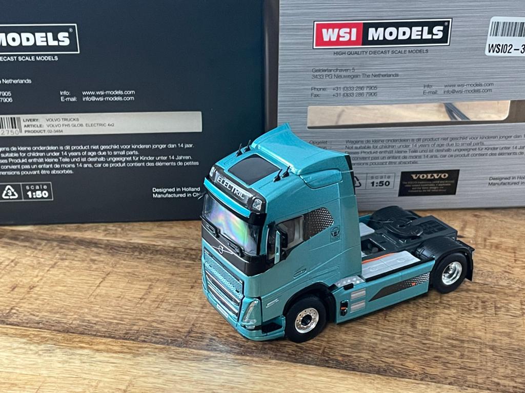 WSI Models Volvo FH5 Globetrotter Electric 4x2 – 1:50, Ophalen of Verzenden, Zo goed als nieuw, Bus of Vrachtwagen, Wsi