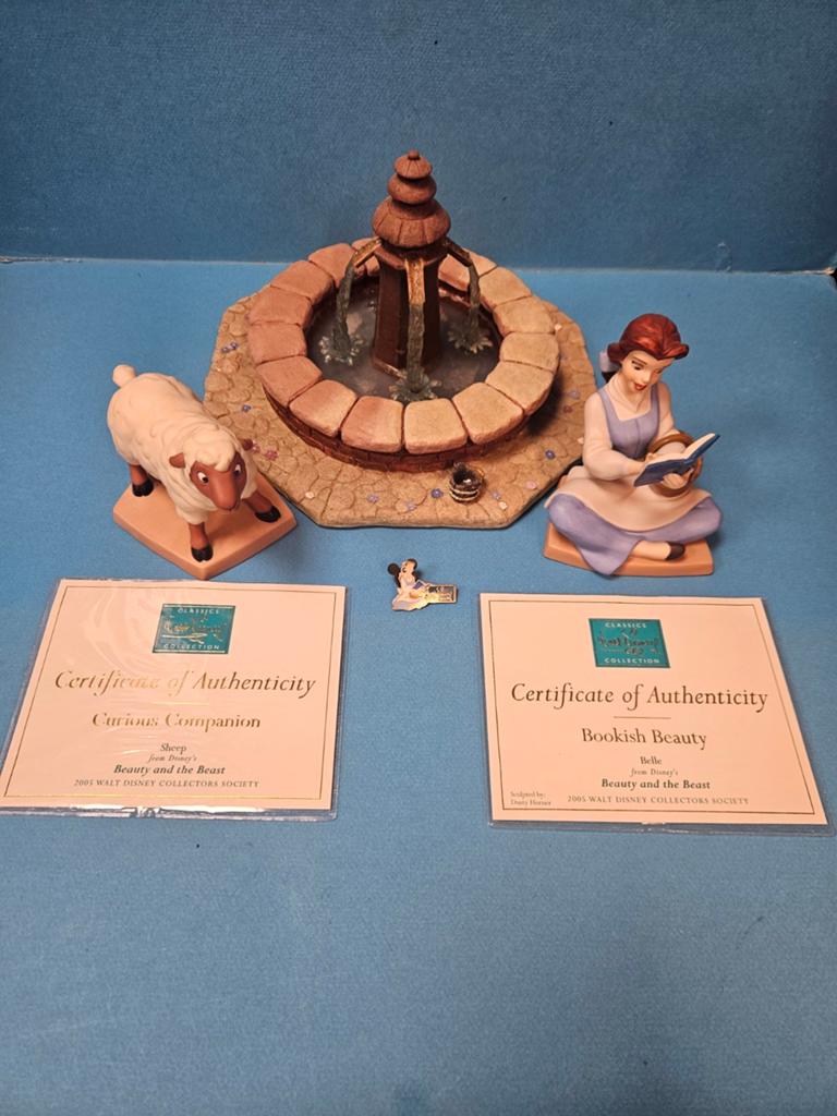 Wdcc Disney Beauty & the Beast belle, fountain sheep set, Verzamelen, Disney, Ophalen of Verzenden, Assepoester of Belle, Zo goed als nieuw