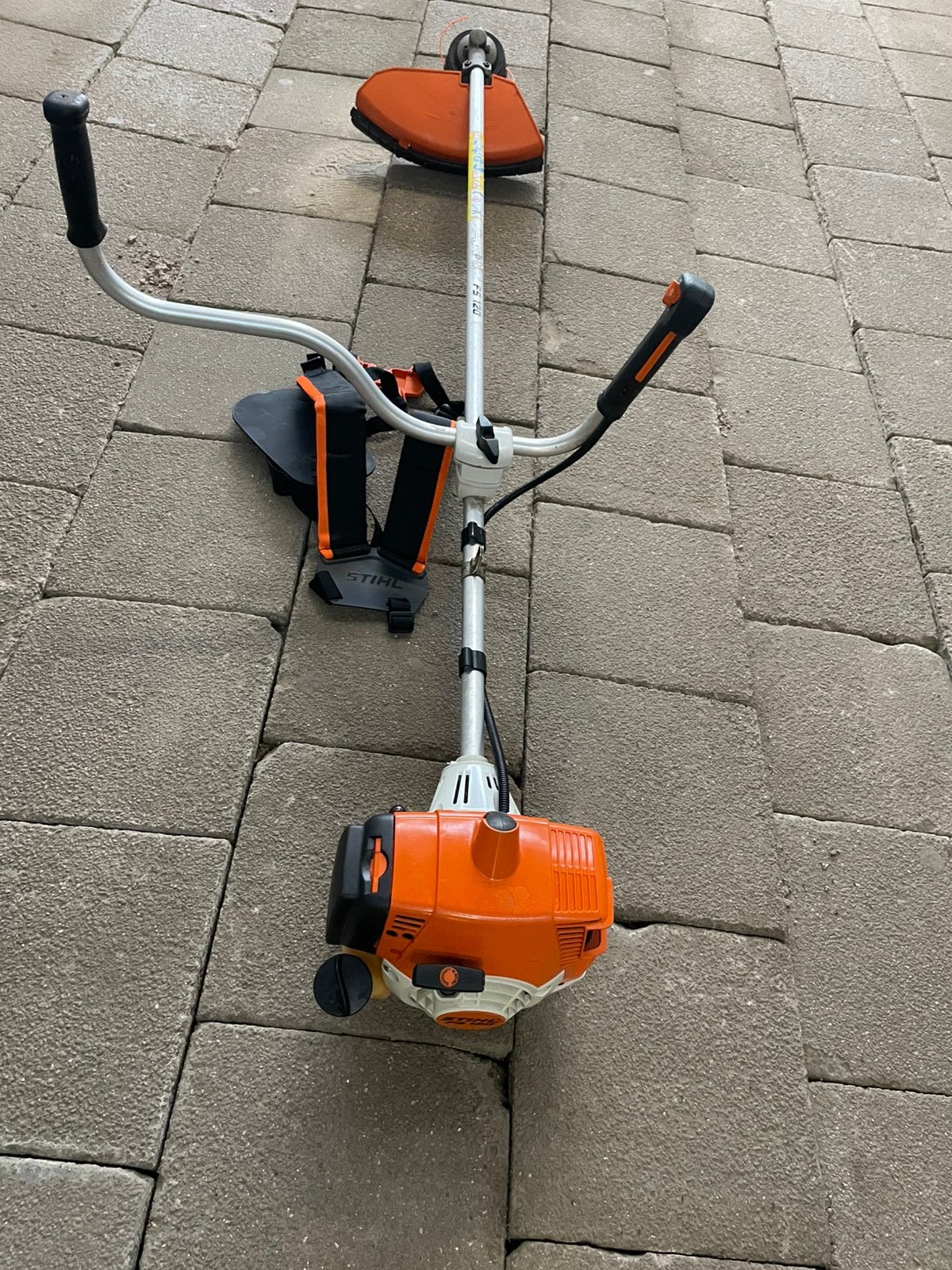 Stihl bosmaaier FS 120,loopt nog als nieuw, Tuin en Terras, Bosmaaiers, Ophalen, Zo goed als nieuw, Benzine