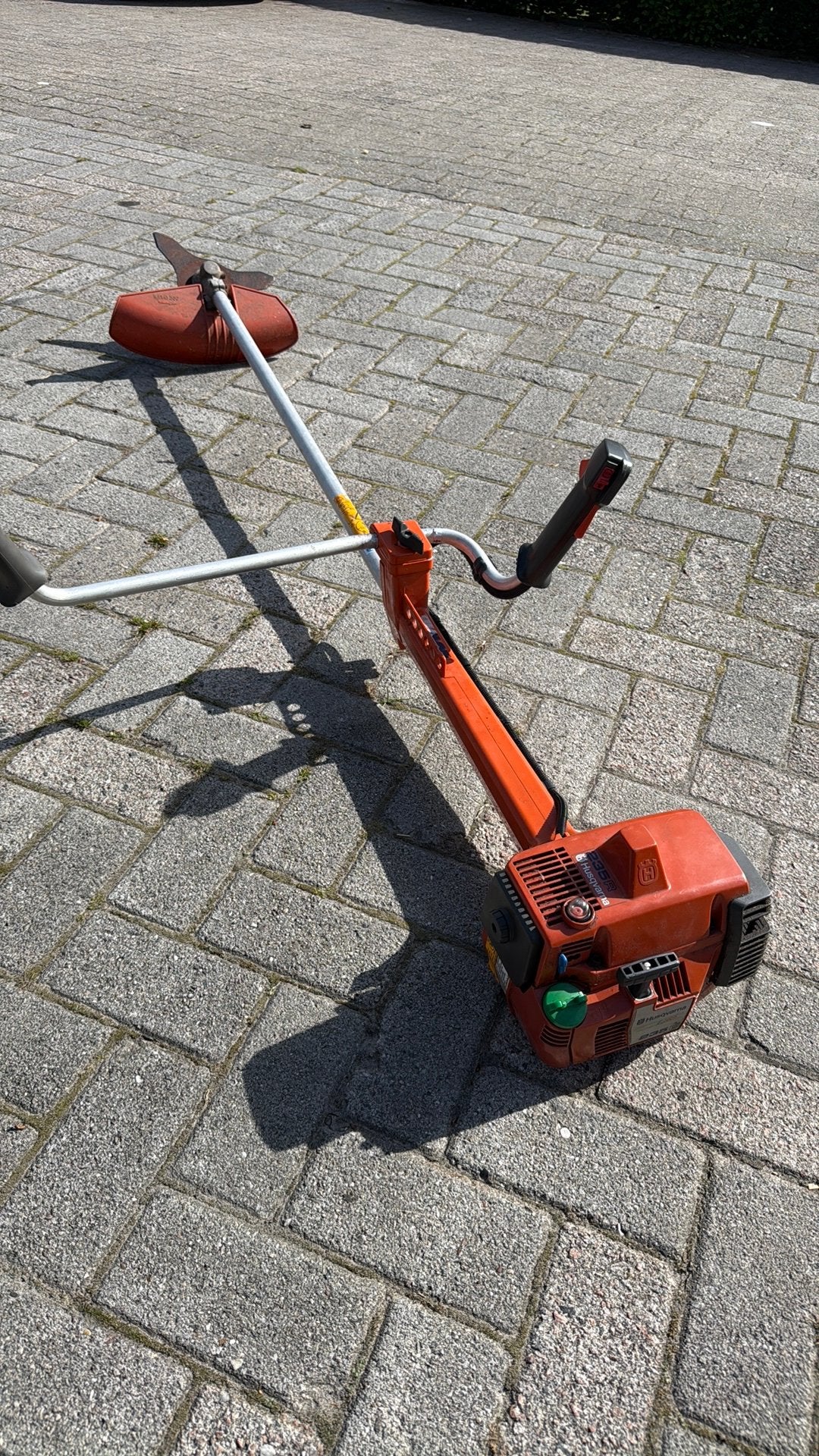 Husqvarna 235 r, Ophalen, Zo goed als nieuw, Benzine