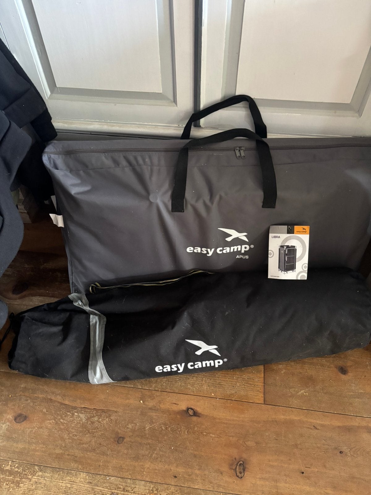 Kasjes voor in de (voor) tent, Ophalen, Zo goed als nieuw, Campingkast