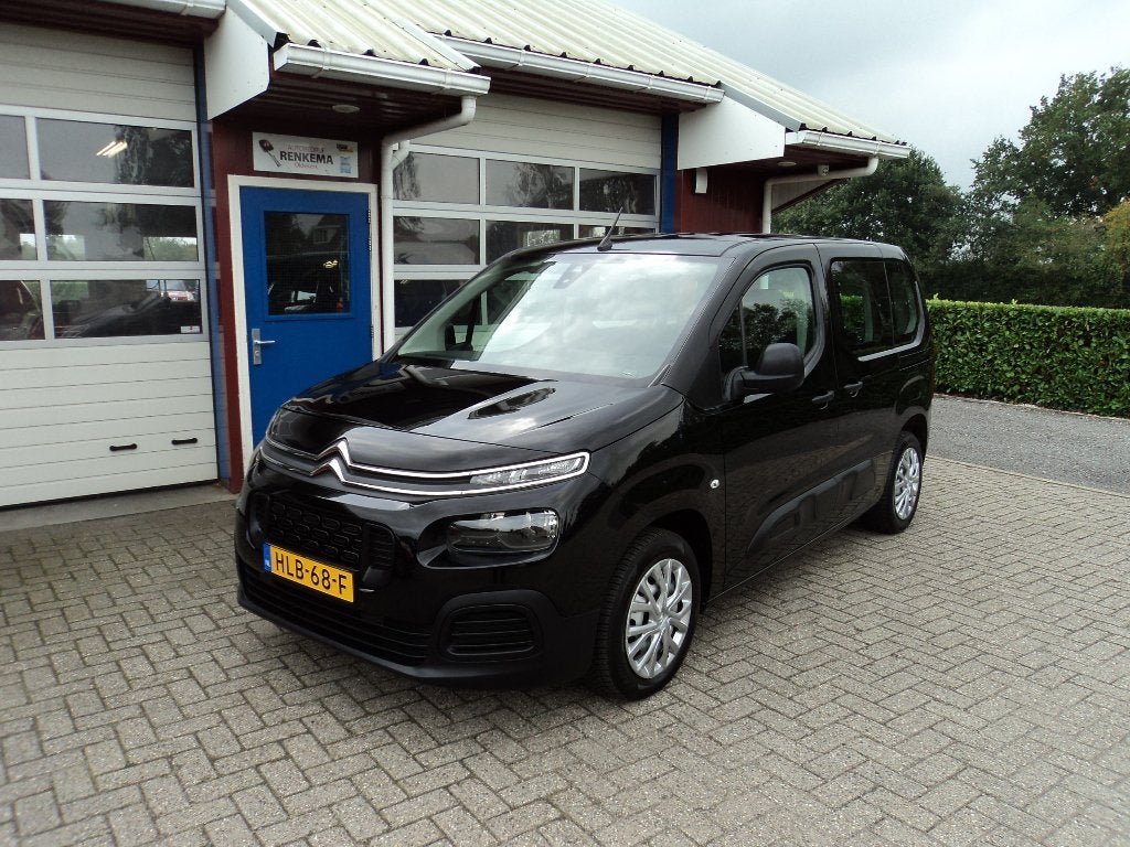 Citroën Berlingo 1.2 Puretech 110pk S&S 2019 Zwart, Auto's, Voorwielaandrijving, Stof, 1199 cc, Verwarmde buitenspiegels