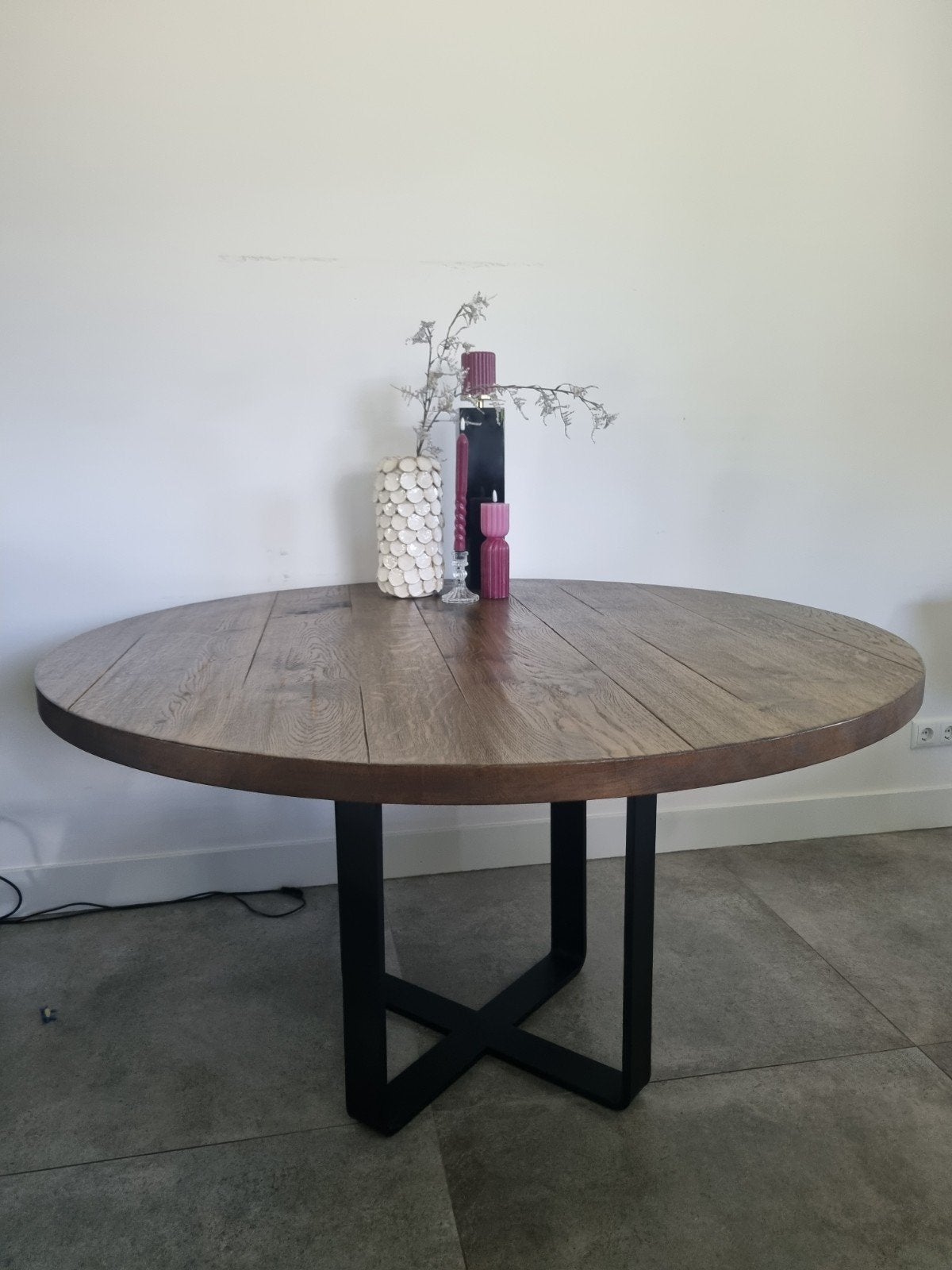 Ronde Havezathe eettafel, massief hout met stalen poot, Huis en Inrichting, Tafels | Eettafels, Gebruikt, Rond, Vijf personen of meer