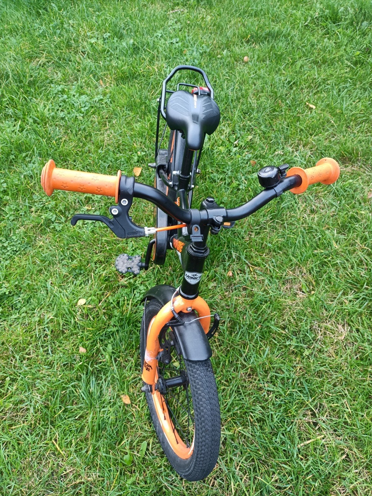 Volare Thombike kinderfiets 16 inch - Zwart/Oranje, Terugtraprem, 16 tot 20 inch, Ophalen of Verzenden, Zo goed als nieuw