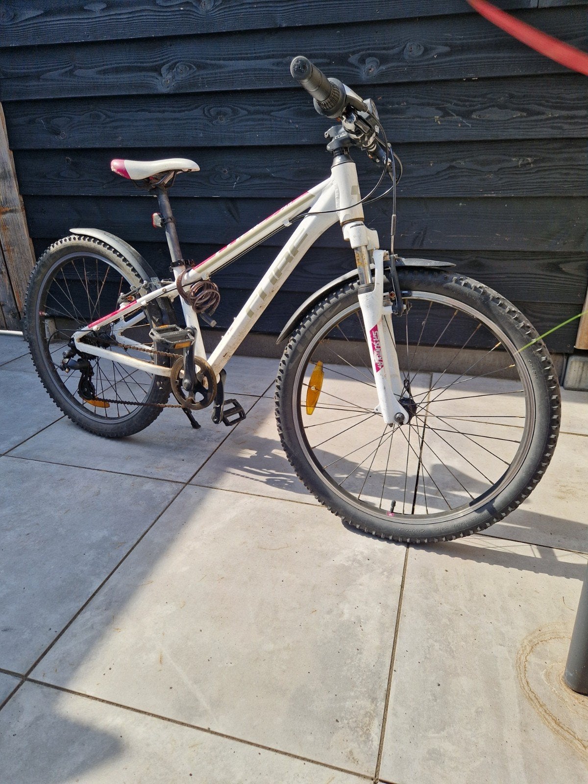 Cube 240 kinderfiets - Wit/Roze - 24 inch, Fietsen en Brommers, Velgrem, Versnellingen, Ophalen of Verzenden, Cube