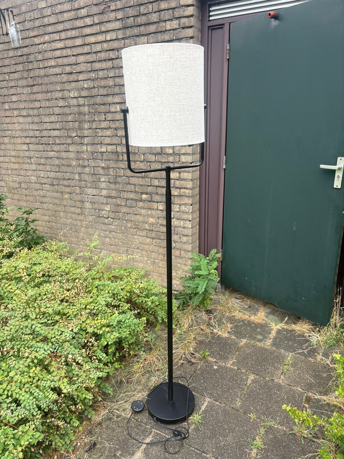 Moderne staande lamp met stoffen kap - Zwart/Wit, Ophalen, E27 (groot), Zo goed als nieuw, Metaal