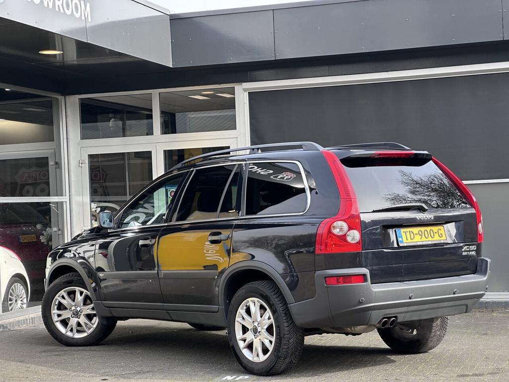 Volvo XC90 2.5 T Exclusive CLIMA / CRUISE / PANO / AUTO / ST, Gebruikt, 7 stoelen, Leder, Bedrijf
