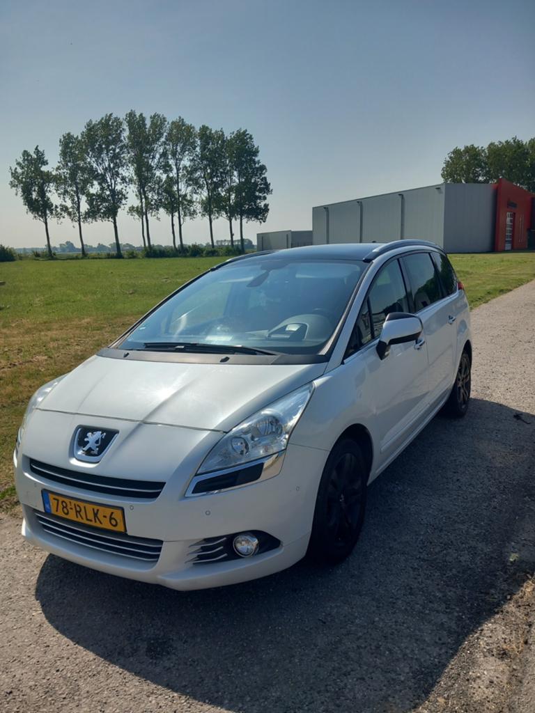Peugeot 5008 1.6 THP 7PL 2011 Wit, Auto's, Peugeot, Particulier, ABS, Achteruitrijcamera, Adaptieve lichten, Airbags, Airconditioning
