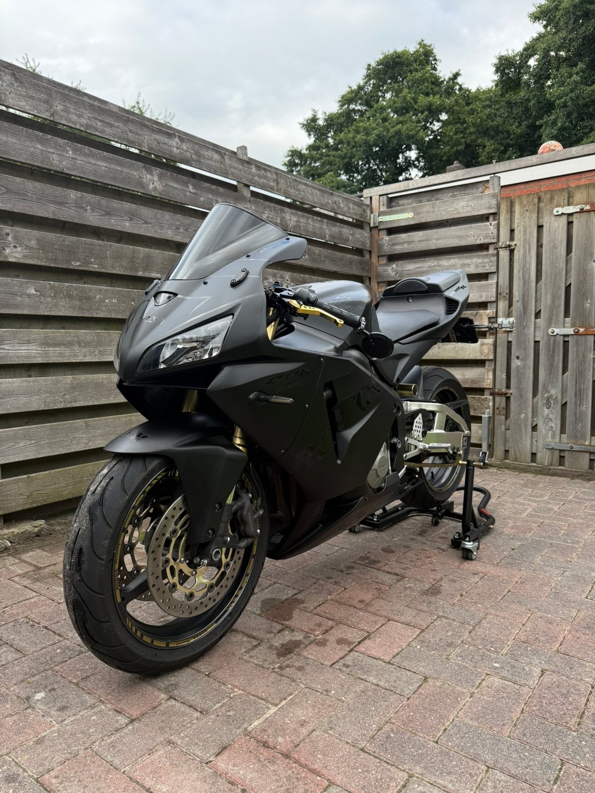 Honda CBR600RR Facelift (2006) | 23.200 km | Black Repsol, Sportuitlaat, Occasion, 4 cilinders, Motorrijbewijs A