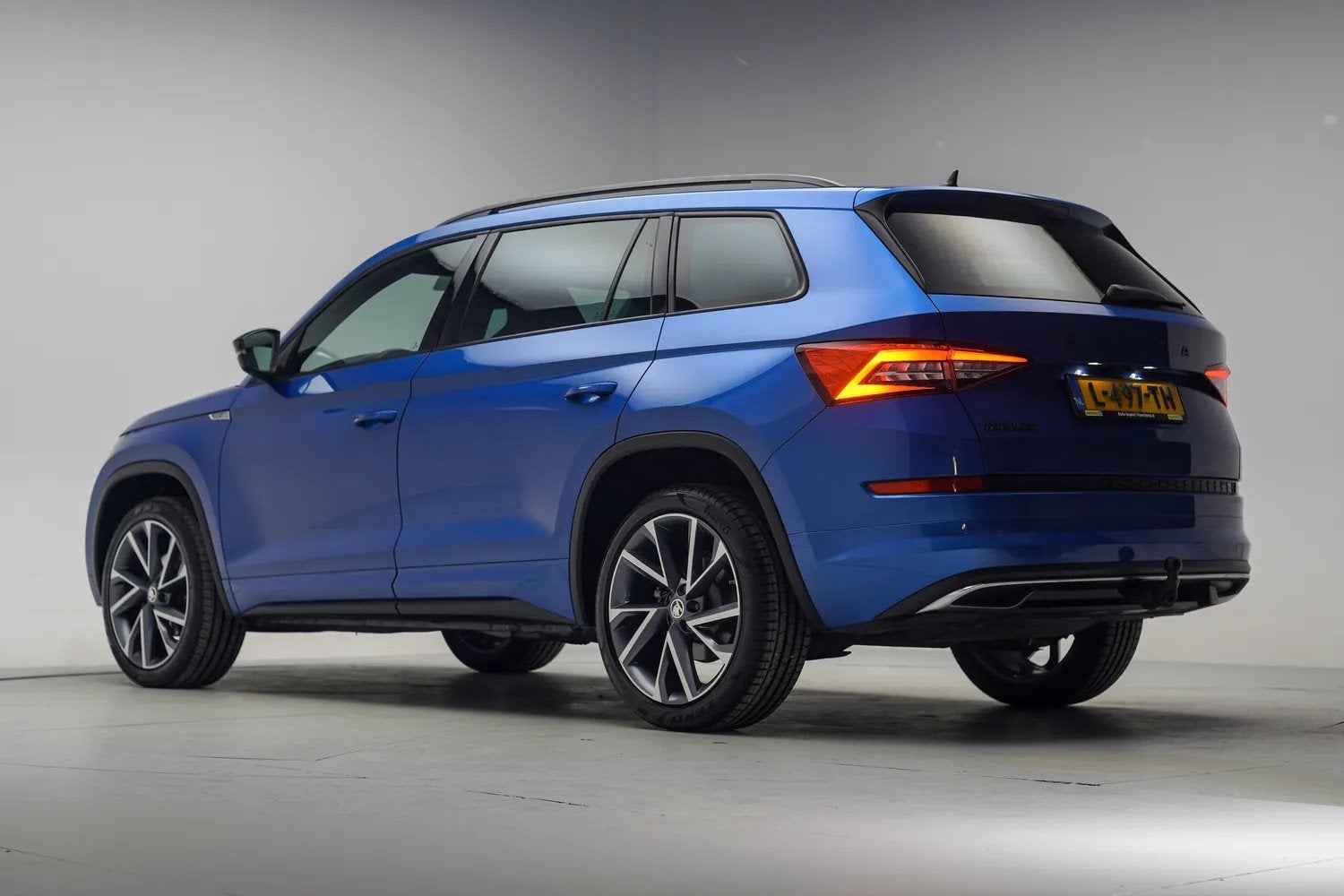 Skoda Kodiaq 1.5 TSI Sportline Business Aut. [ Leder/Alcanta, Auto's, Automaat, Adaptive Cruise Control, 4 cilinders, 150 pk