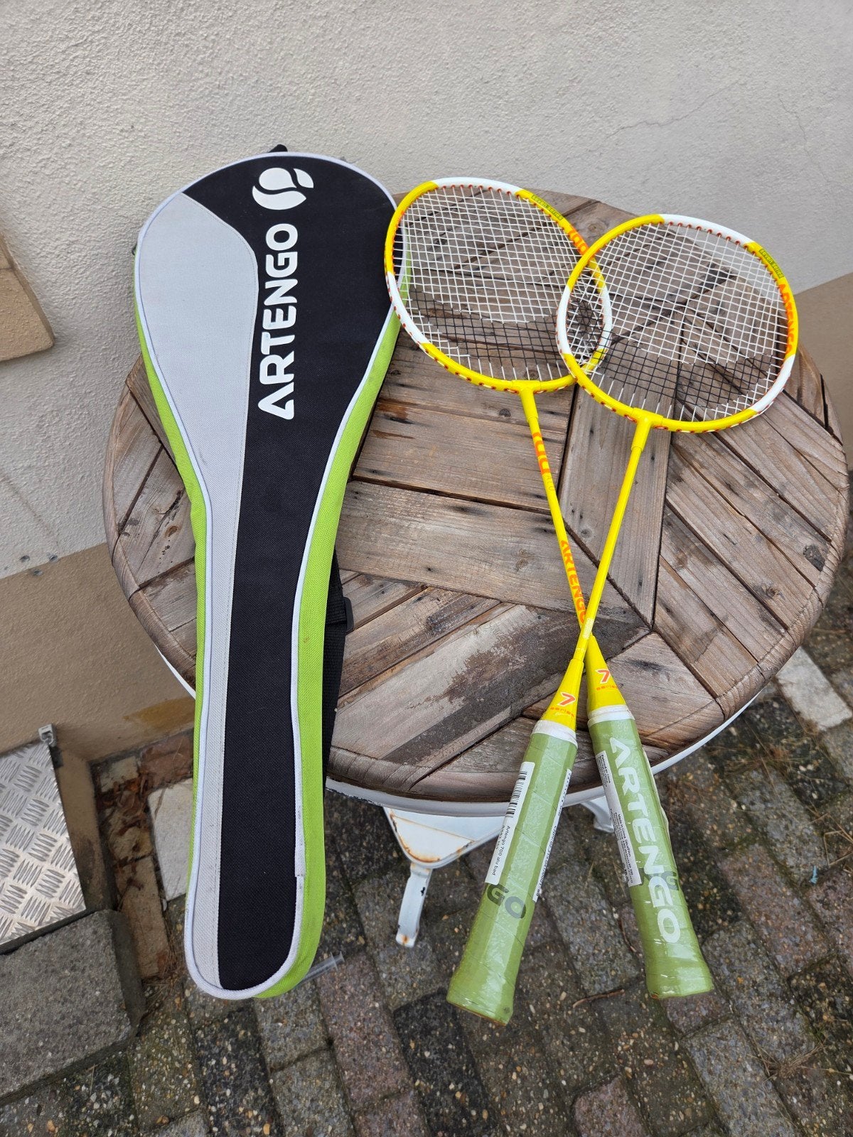 Nieuwe Artengo badminton rackets van Decathlon met tas, Sport en Fitness, Ophalen of Verzenden, Nieuw, Racket(s)
