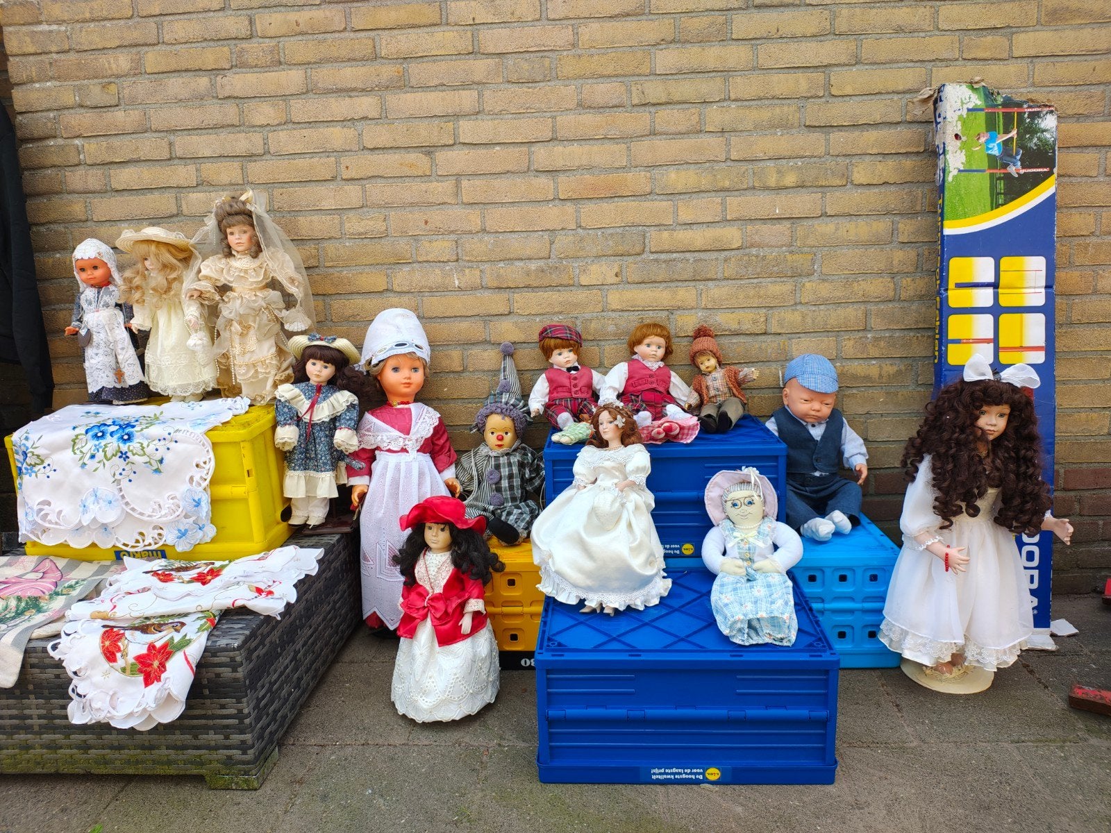 Poppenset inclusief Promenade collectie, deels beschadigd, Verzamelen, Ophalen of Verzenden, Gebruikt, Pop