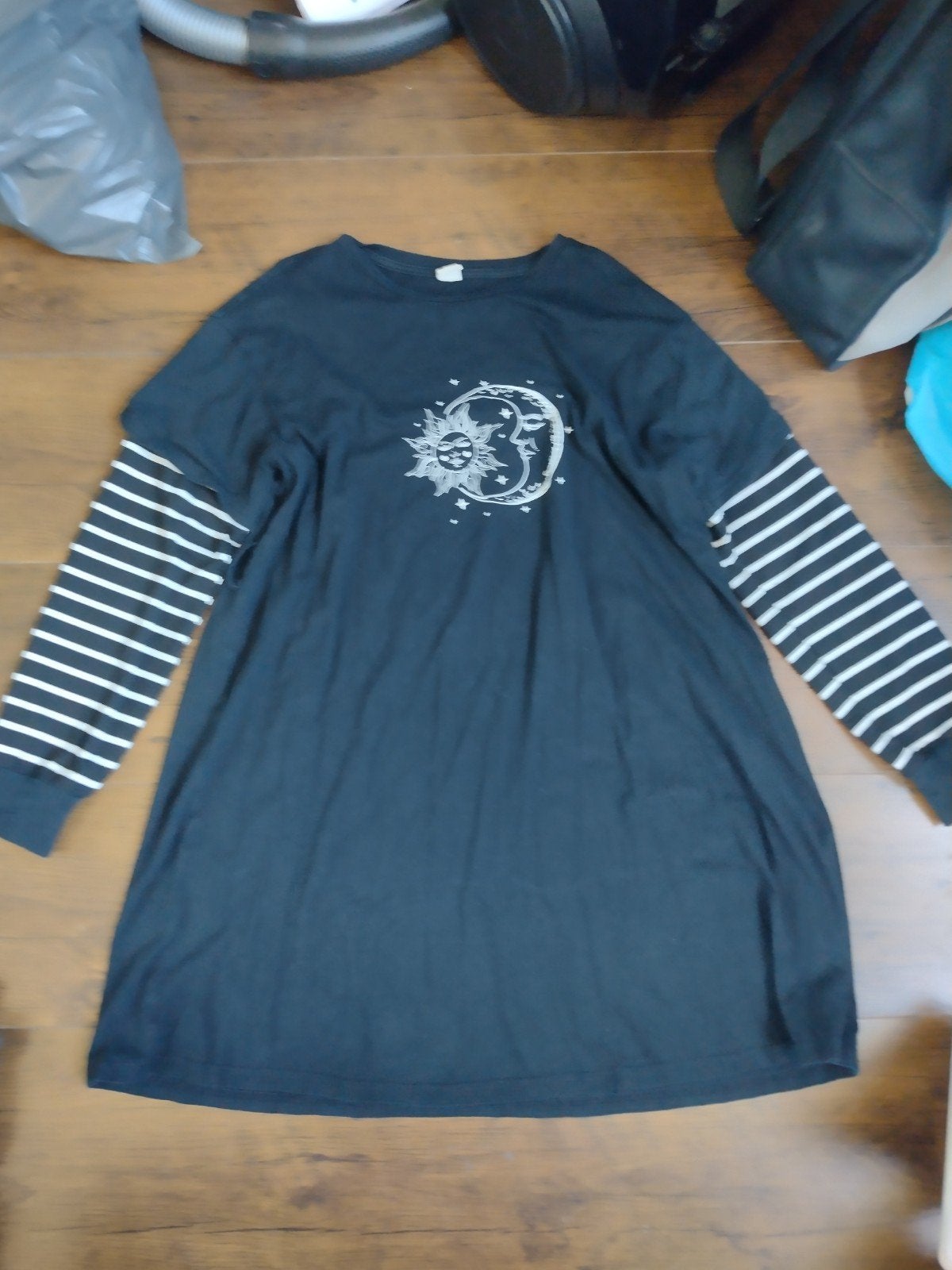 Shein jurk met lange mouwen en maan/zon print, Kleding | Dames, T-shirts, Zwart, Ophalen of Verzenden, Lange mouw, Maat 34 (XS) of kleiner
