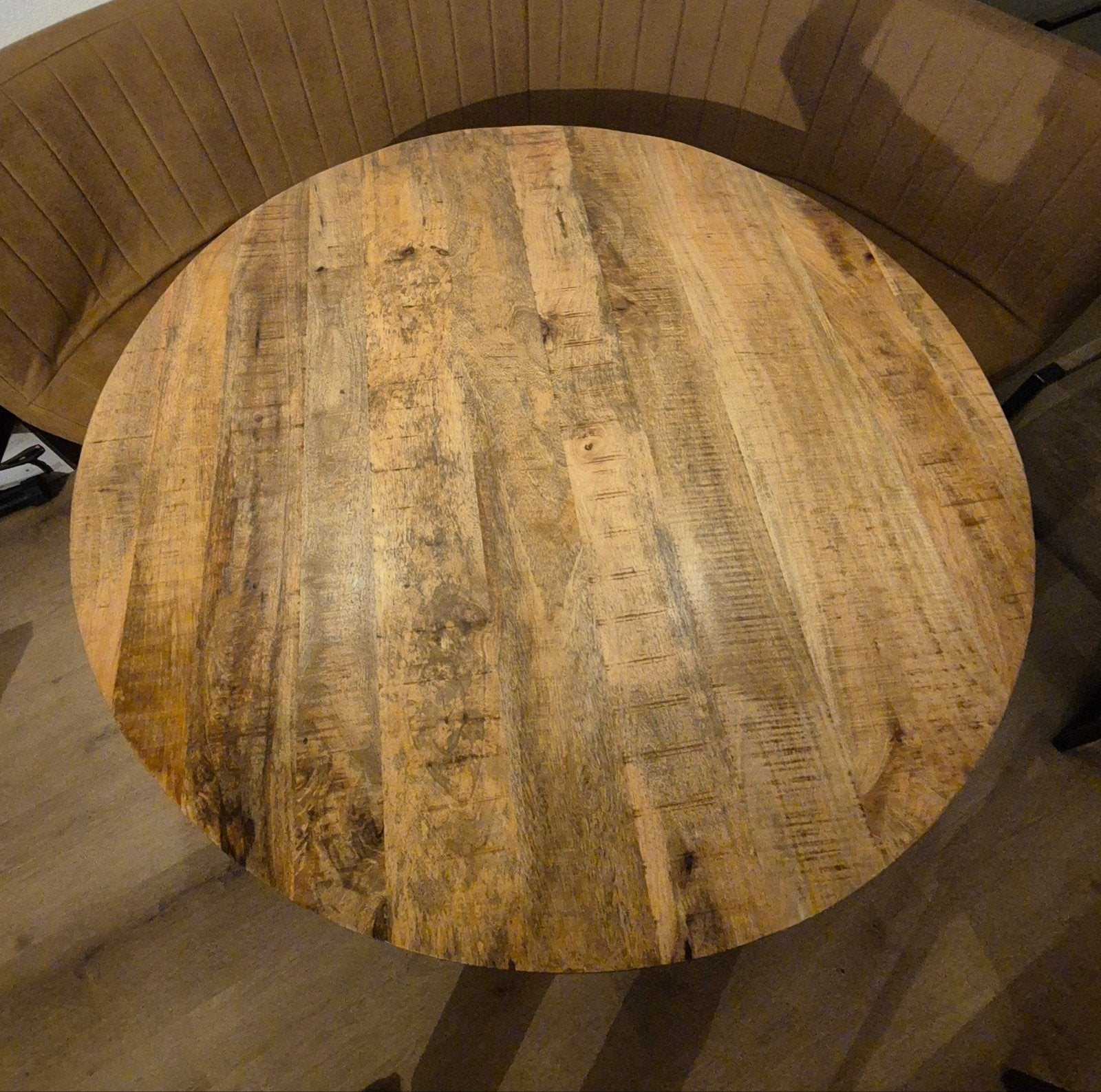 Ronde Mango Houten Eettafel 130 cm met Zwart Kruispoot, Overige houtsoorten, Rond, Ophalen of Verzenden, Zo goed als nieuw